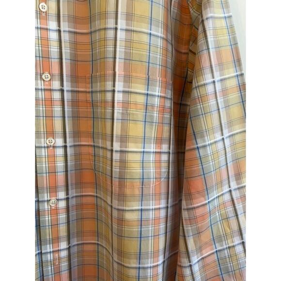 Jos. A Bank Size Medium Men's 100% Cotton Button Down Shirt - Picture 3 of 4